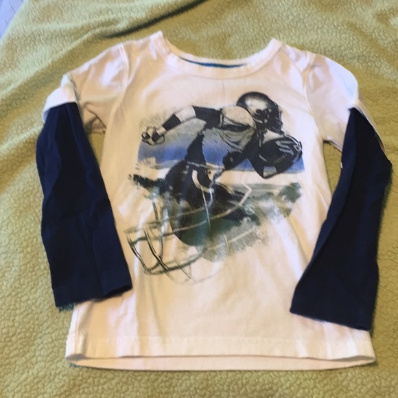 Football Shirt - Picture 2 of 4